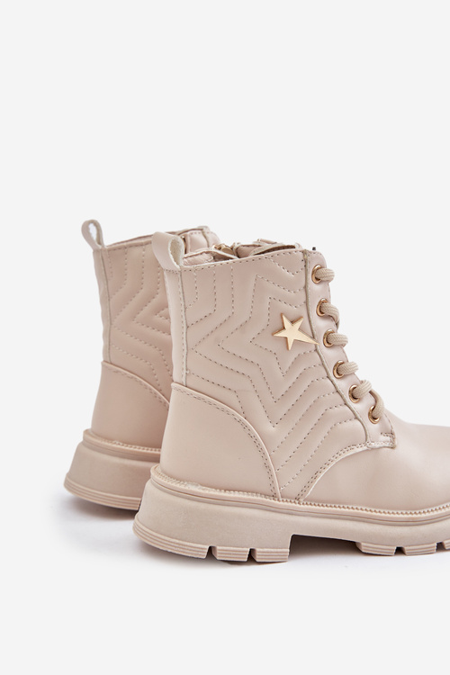 Maľované detské topánky izolované čiernou a ružovou dekoráciou Bunnyjoy