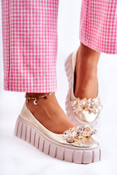 Kožené baleríny na plošine s dekoráciou Zlatej ladiet