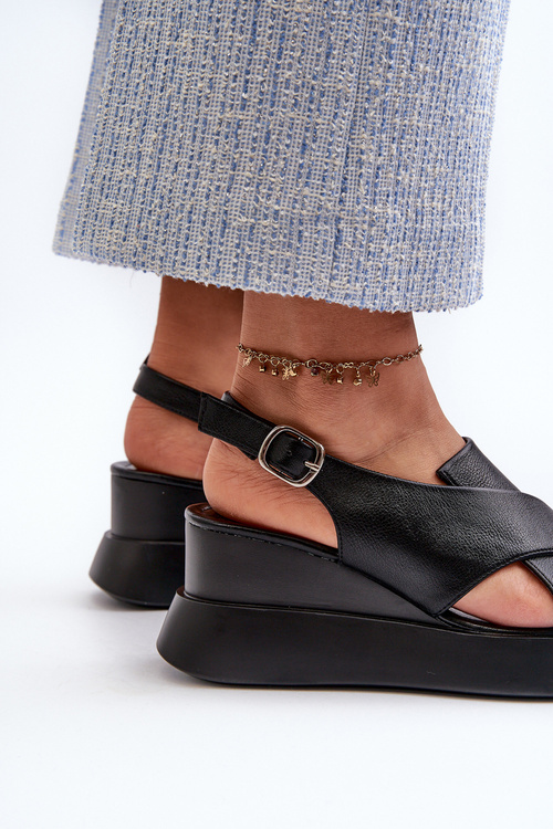 Dámské sandály z ekokože na platformě a klíně černé Vaiara