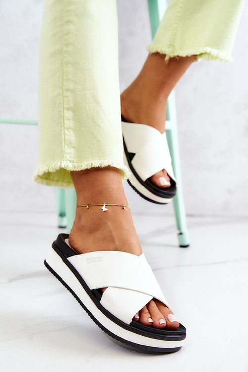 Kožené dámské pantofle Big Star JJ274723 Bílá