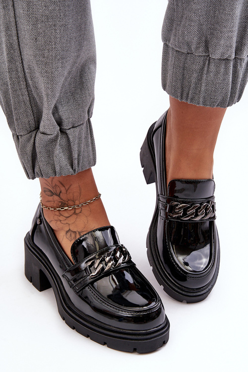 Dámské lakované polobotky na nízkém podpatku černé Blimma