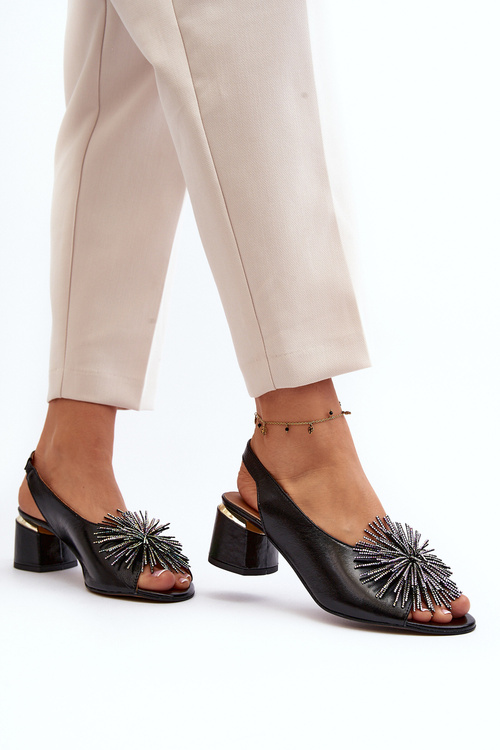 Kožené sandále na trojuholníkovej päte Laura Messi 2595 hnedá