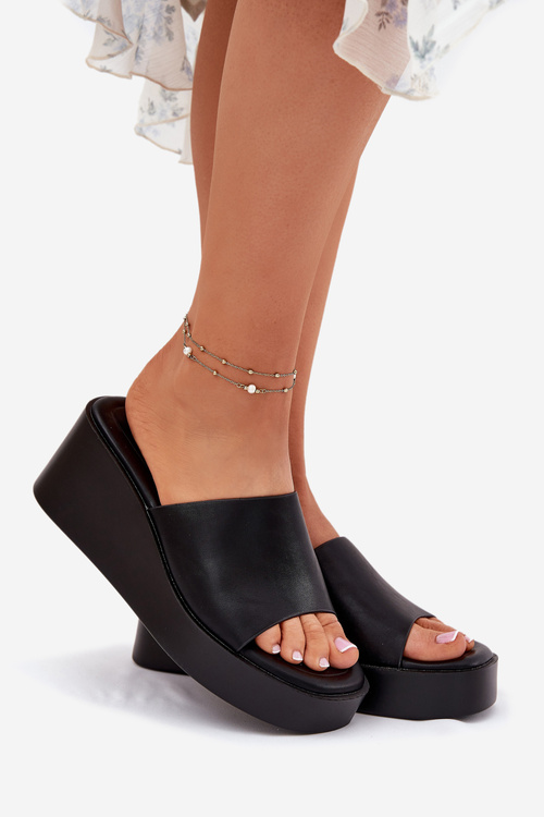 Dámske Sandále Na Klíne Eko Koža Čierne Obenae