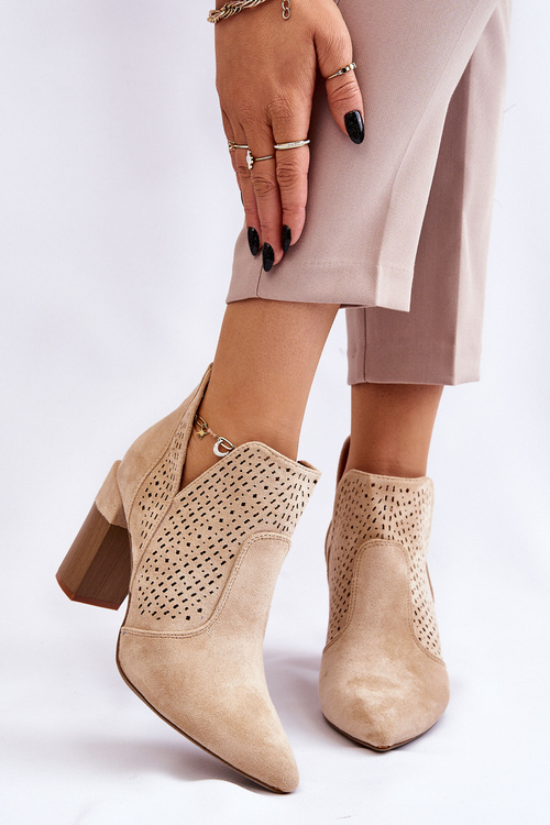 Módní semišové prolamované boty na vysokém podpatku Světle béžová Genevi