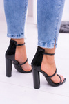 Lu Boo Black Sandals na Lissa Post