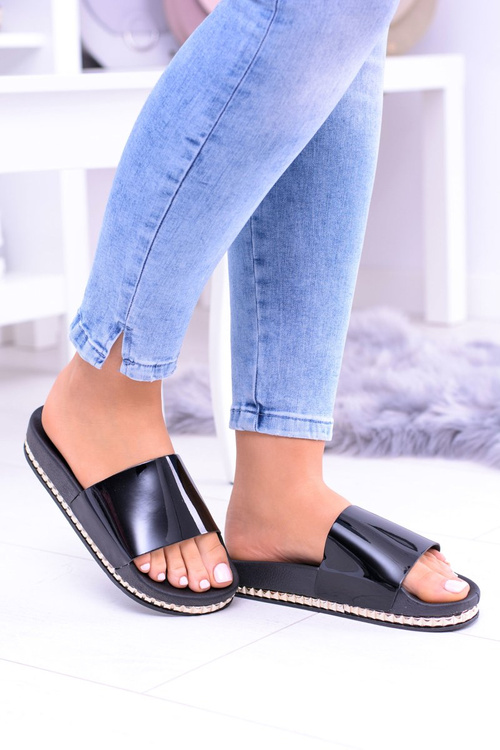 Dámske čierne flip -flops s kamienkami Mirock