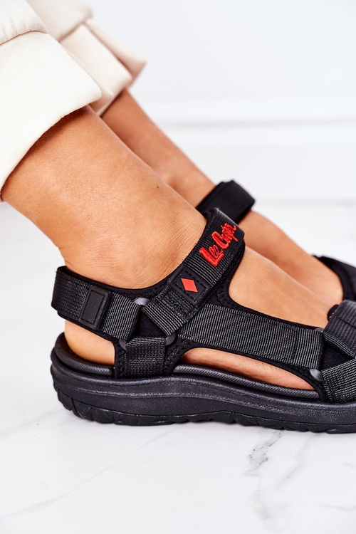 Dámske športové sandále Lee Cooper LCW-22-34-0961 čierna