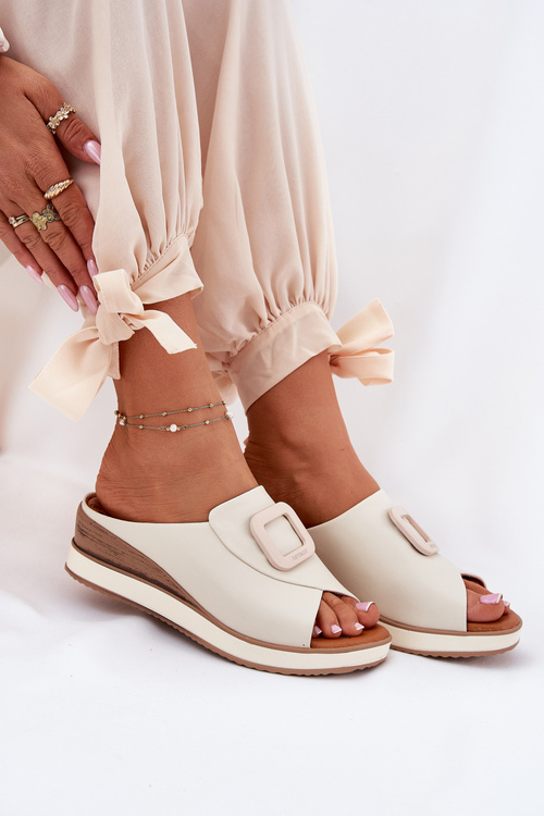 Dámske Kožené Sandále Na Klíne Artiker Svetlo Béžové 56C2145