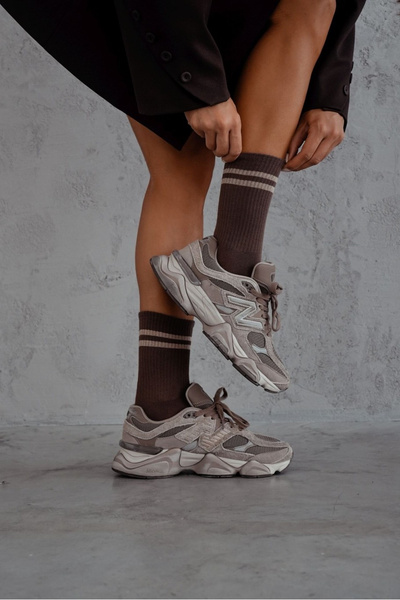 Dámske Ponožky Dve Tenko Prúžky Hnedé