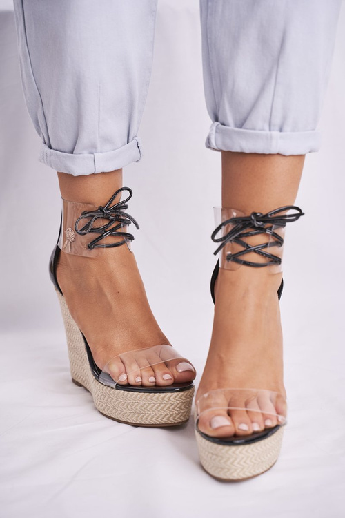 Dámske sandále na kliny čierna krásna cesta