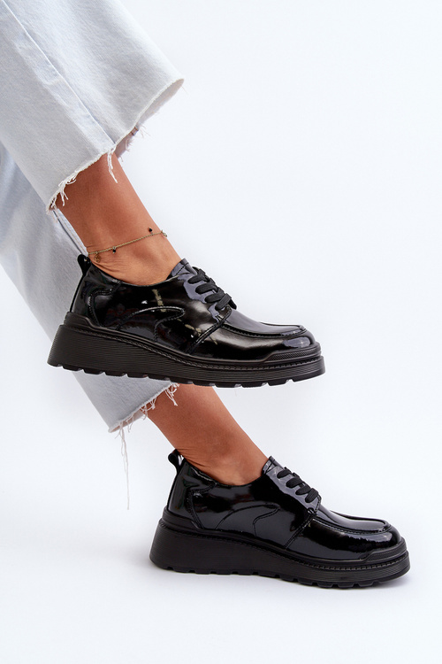 Lakýrované dámské polobotky z přírodní kůže černé Scadaria