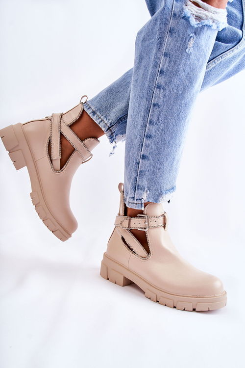 Dámské kožené kozačky s cvočky béžove Clares