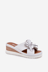 Kožené Dámske Šľapky Na Platforme S Ozdobným Kvetom Artiker Biela-Strieborná 54C0538