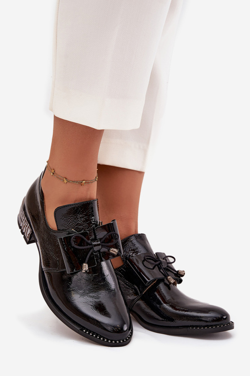 Lakované dámske poltopánky na nízkom opätku s mašľou Zazoo 1399 Čierne