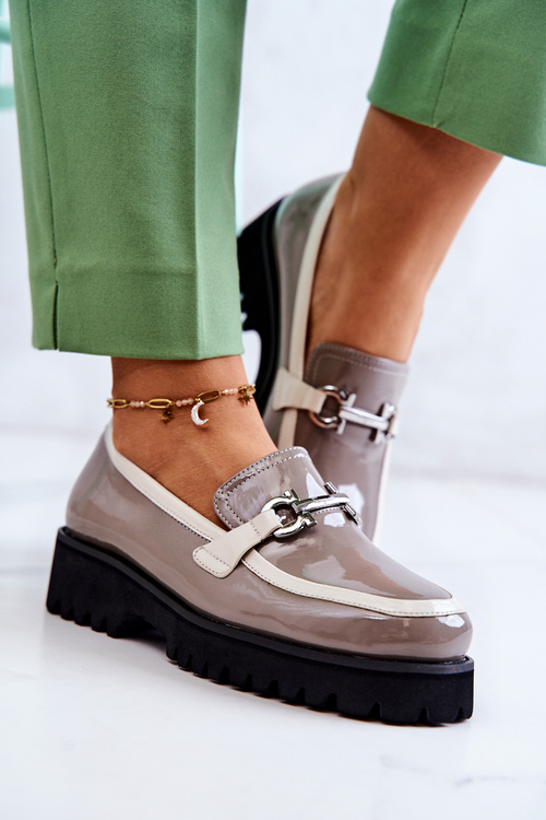 Lakované dámské mokasíny béžovobílé Cassida