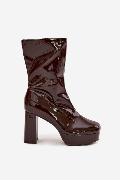Lakované dámské kotníkové boty na platformě a sloupkovém podpatku čokoládové Calvessa