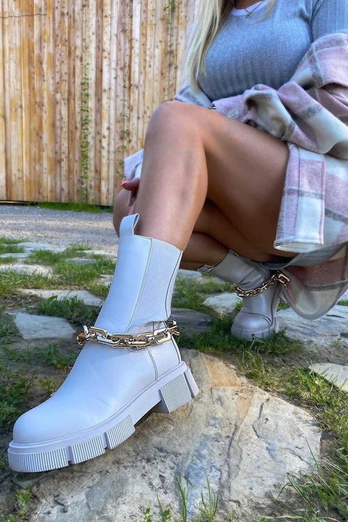 Izolované topánky musia mať šedé