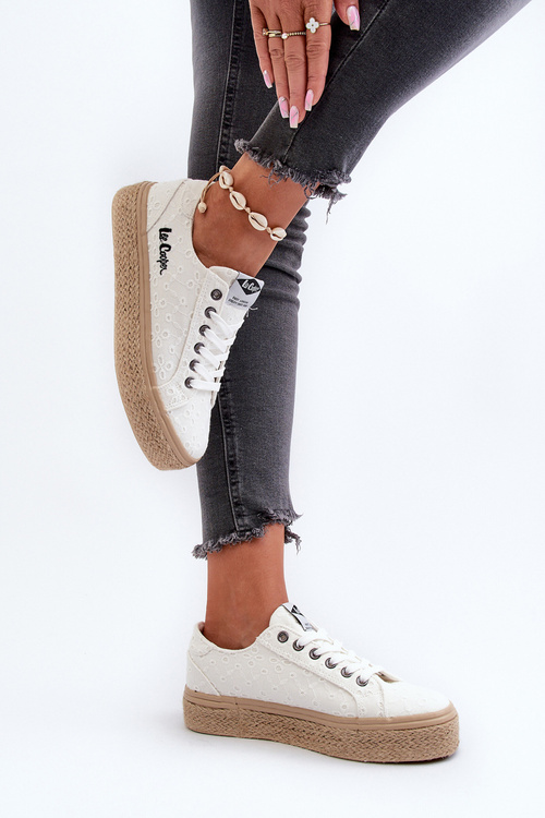 Topánky So Pletením Lee Cooper LCW-24-44-2410 Biele