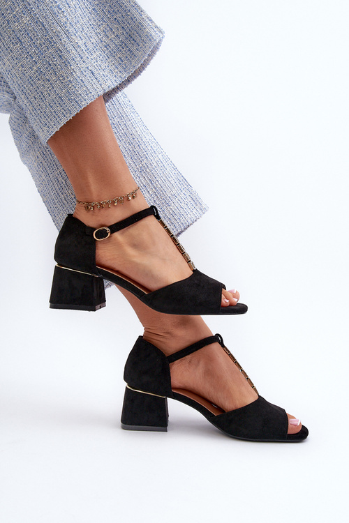 Dámske sandále na opätku s ozdobným remienkom z eko-zamšu čierne Obivena