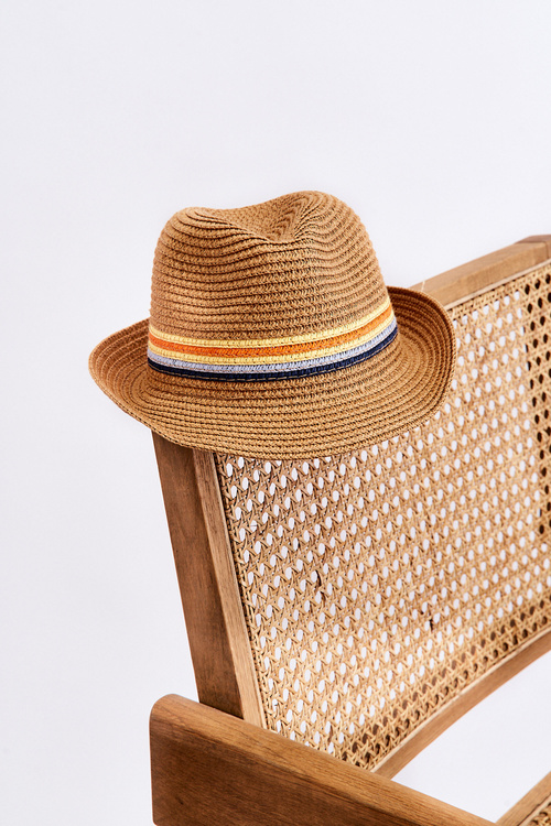 Klasická Dětský klobouk s barevnými pruhy béžový