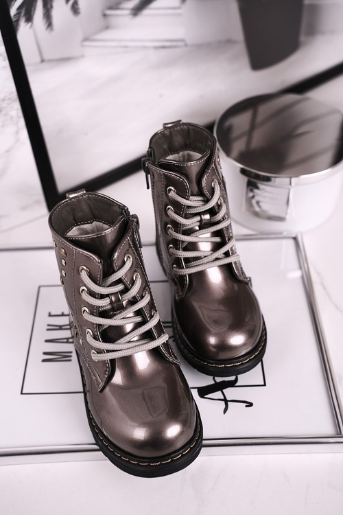 Izolované topánky pre deti s dlažbami lakovanou šedou slávom