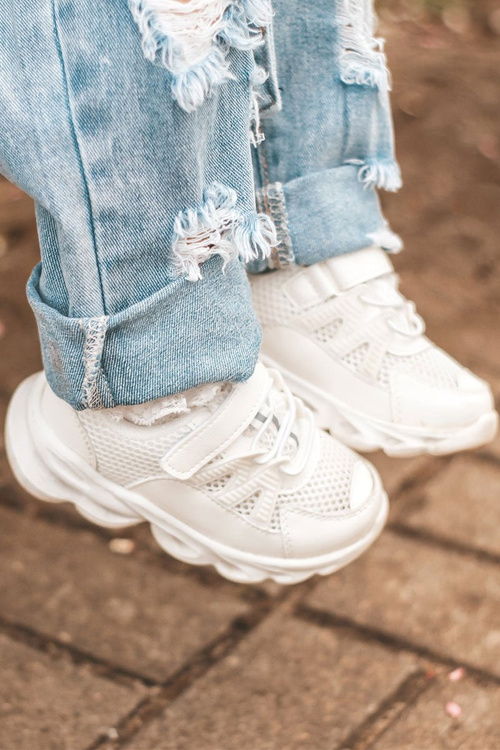 Detské tenisky s žiariacou jedinou LED bielymi tak chladno!