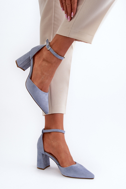 Lodičky na podpatku s špičatými špičkami z ekokože v modré Halene