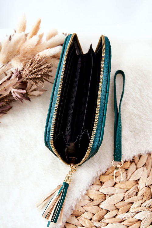 Velká prošívaná peněženka na zip s popruhem Zelený