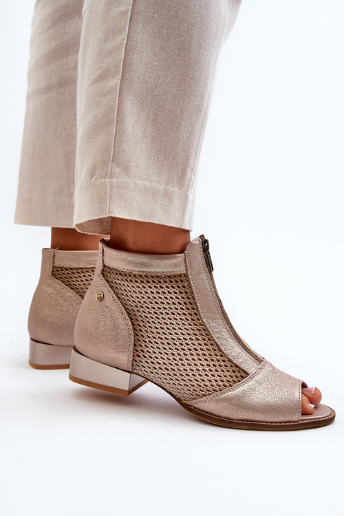 Dámské boty na plochém podpatku s odkrytými prsty Maciejka 06413-25 Zlaté