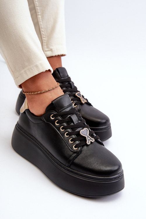 Dámské černé kožené tenisky na platformě od Vinceza 66700