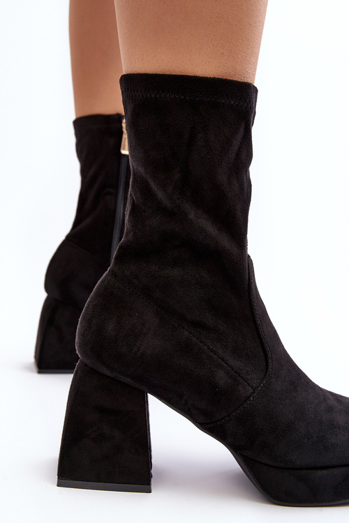 Dámské kotníkové boty na masivní podpatku a platformě černé Adelles