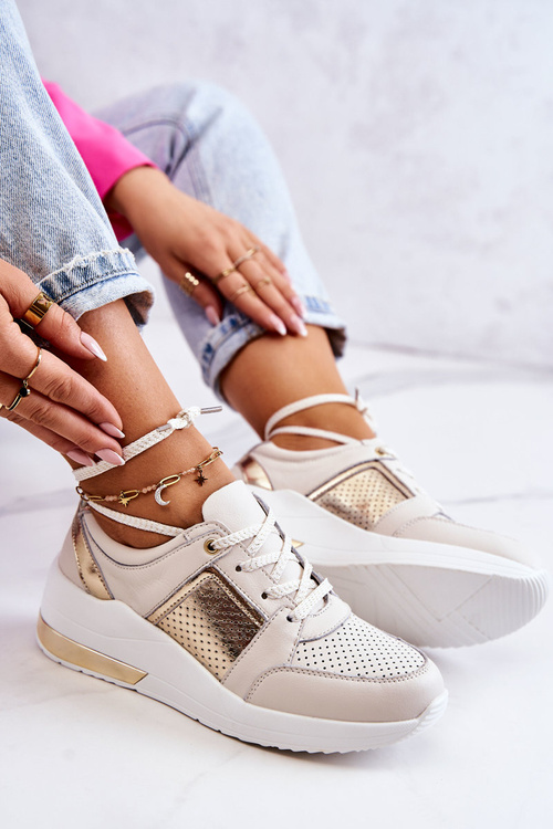 Dámské kožené sportovní boty na klínu béžová a bílá Larson