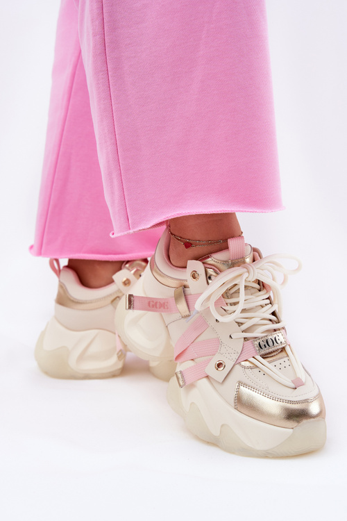 Dámske Kožené Tenisky Na Masívnej Podošve GOE RR2N4031 Béžové