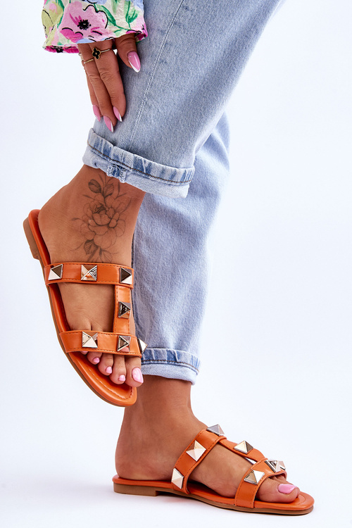 Dámske flip -flops s veľkými cvočkami oranžovej orku