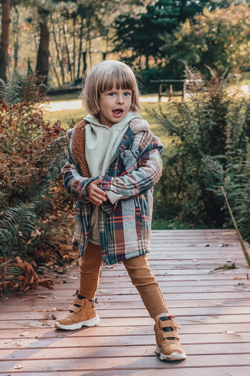 Veľká hviezda II374094 Detské turistické topánky Camel