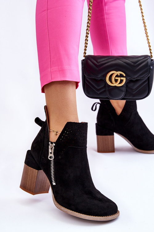 Semišové Boty Na Robustních Podpatcích Černá Camden