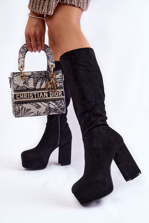 Suede Boots na masívnej päte a čiernej platforme Nevira