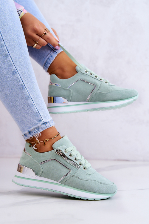 Suede Sports Shoes na svetlozelenej platforme Riverside