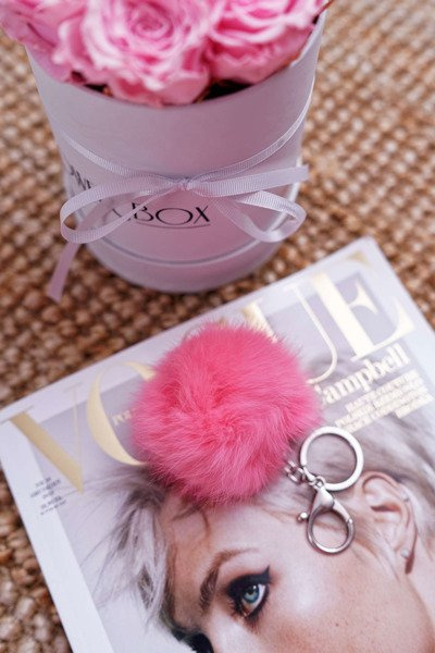 Přívěsek na klíče světle růžový koule