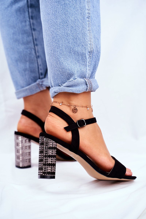 Dámske sandále na príspevku Black Barski Baskaila