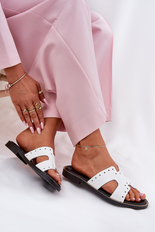 Zazoo 40326 Lakované Dámské Pantofle S Dekorativními Výřezy Bílé