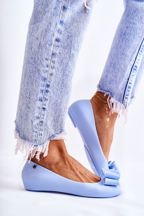 Dámske gumové baleríny s bielkovou modrou farbou