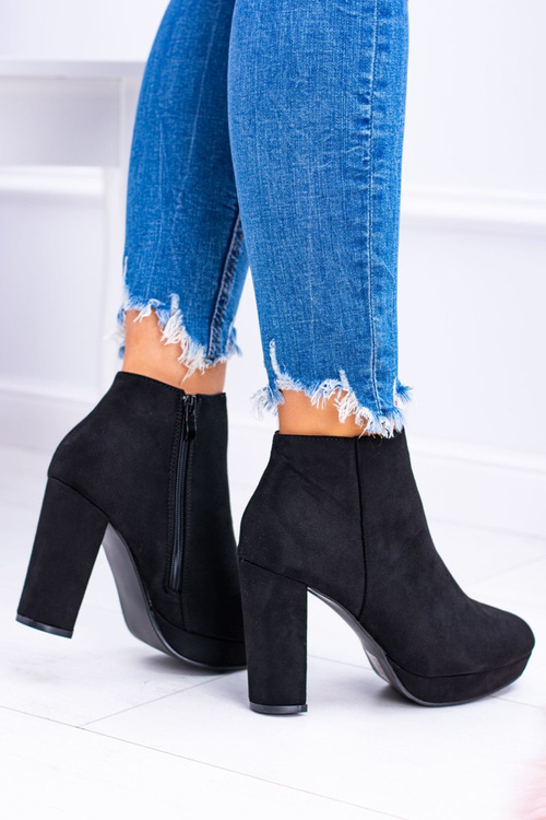 Černé nubukowe boty na baru Emoretto