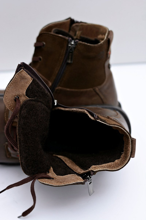 Izolované pánske kožené topánky s hnedými zámkami Komodo 871