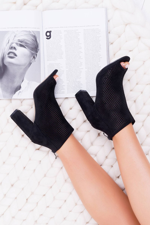 Dámské Ktníkové Boty Na Podpatku Semišové Černé Jessin