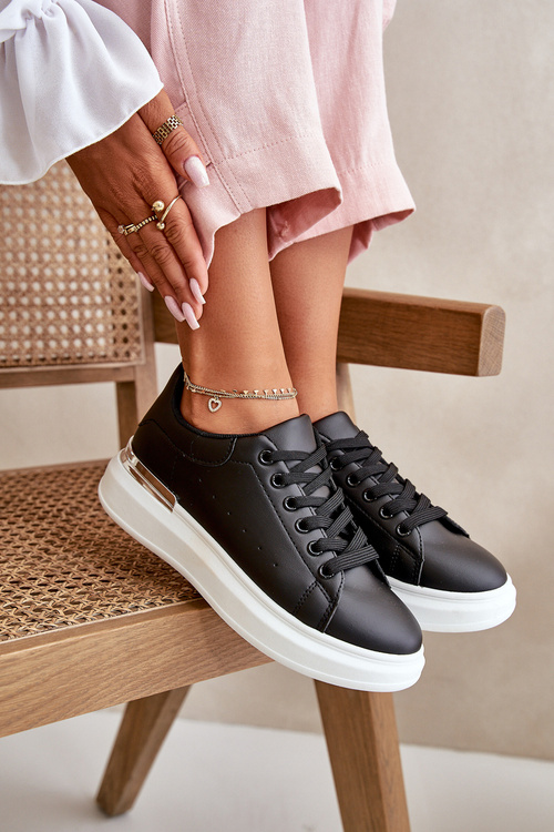 Nízké Dámské Tenisky Na Platformě Z Eko Kůže Černé Nevelena