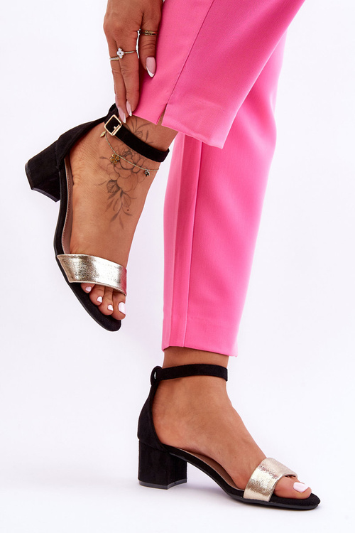 Pohodlné sandále s nízkym podpätkom čierne a zlaté laky