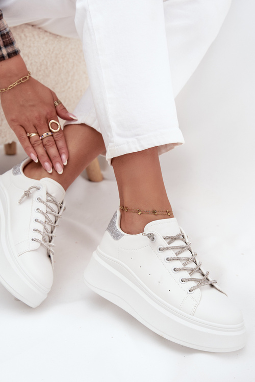 Dámske tenisky na platforme s ozdobným šnurovaním a trblietkami biele Belmira