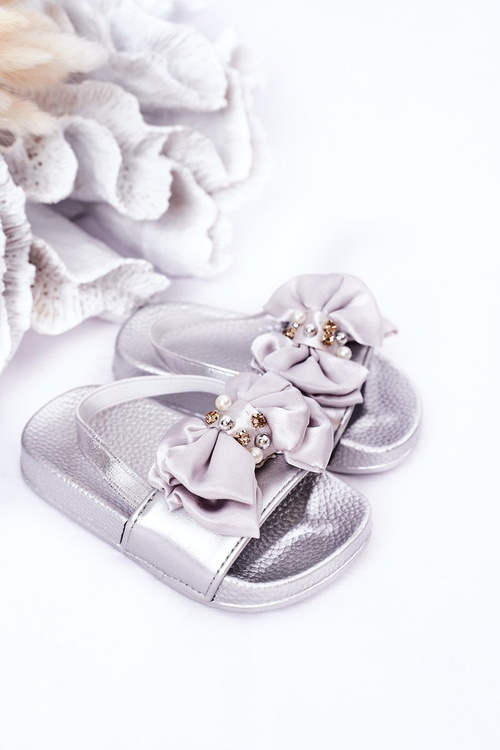 Detské gumové žabky s lukom strieborný senari