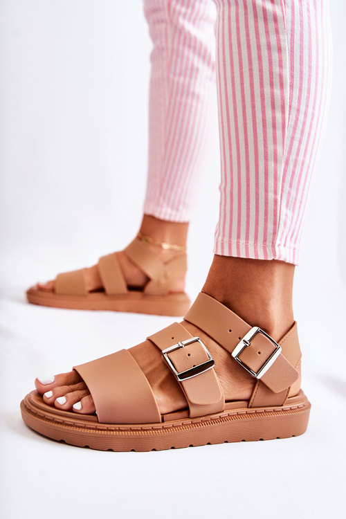 Sandály s přezkou Camel Reese